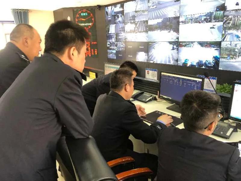 双兔蹲地啃萝卜，守住牛头保羊尾是什么生肖详细解答、解释与落实、实时解答解释落实